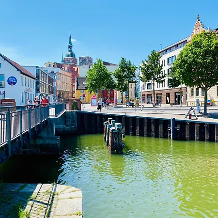 Hafencity App No 6 *